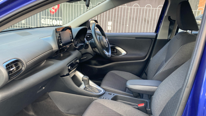 Toyota Yaris 1.5 Hybrid Icon 5dr CVT Hybrid Hatchback